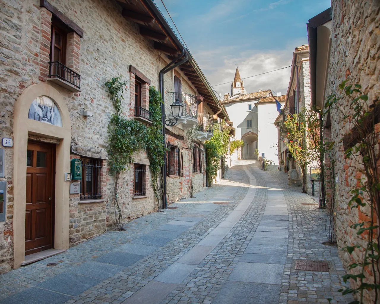 Centro storico di Bossolasco - Case Vacanze a Bossolasco - Veglio Family Farm - Maison Christine, Maison des Roses, Maison Demetrio