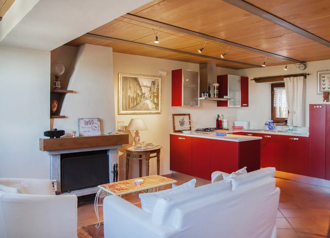 Cucina Maison des Roses - Case Vacanze a Bossolasco - Veglio Family Farm